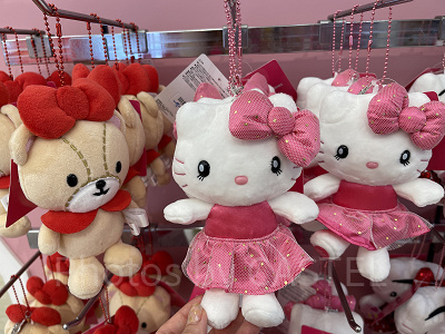 USJ クリスマス2024 鬱陶しく マスコットキーチェーン ハローキティ お 