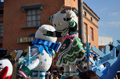 USJのハローキティ/クリスマスパレード（2018年)