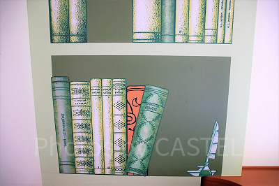 壁の本棚