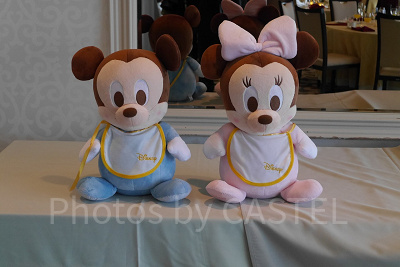 ウェイトドール。新郎新婦の出生時の体重と同じだけの体重があります。