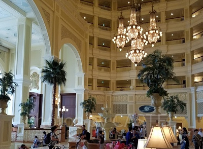 「アーリーブッキングスペシャル」ってなに？