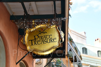 パイレーツ・オブ・カリビアングッズはどこで買えるの？