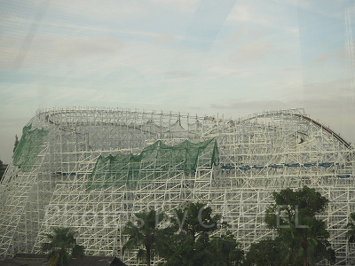 現在解体中のホワイトサイクロン