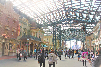 ディズニーが年中無休営業になったワケ