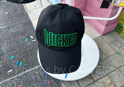 ウィキッドの黒いキャップ