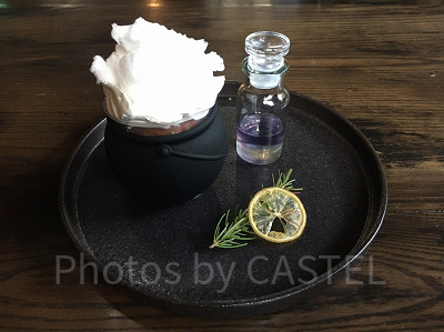 魔女鍋のレモンケーキ