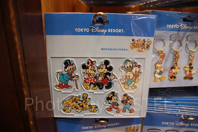 キーチェーンスタンド付き