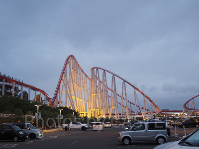 暗い時間でもしっかり運営されています
