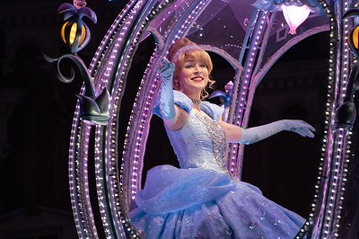 ディズニーランドとディズニーシーの記念日は何月何日 パークの歴史を振り返ろう