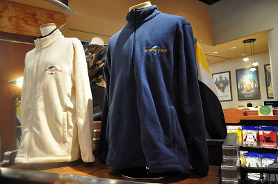 Usj 秋のユニバにおすすめコーデ紹介 急な気温変化にも対策抜群 ハロウィン 双子コーデなど