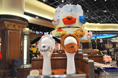 Usj 秋のユニバにおすすめコーデ紹介 急な気温変化にも対策抜群 ハロウィン 双子コーデなど