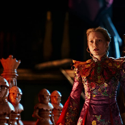 アリス・イン・ワンダーランド：アリス