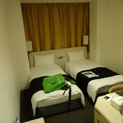 ビジネスに強いアパホテル。遠いですがゆっくりできます。