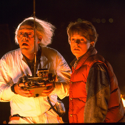 バックトゥザフューチャーの時代とあらすじ