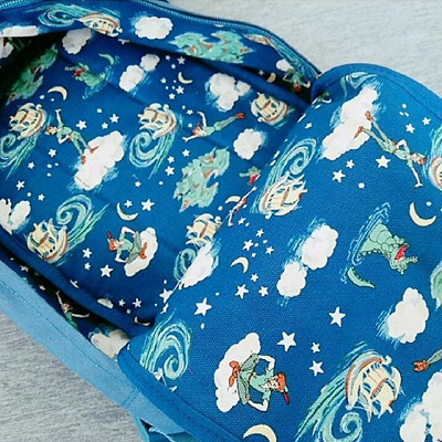 バックパックの裏地