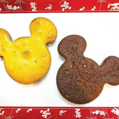 バナナ＆クルミマフィン（左）・ダブルチョコレートマフィン（右）