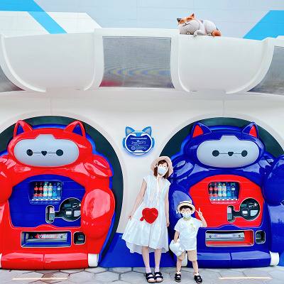 トゥモローランドのベイマックス自販機