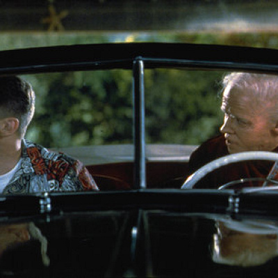 高校生の頃のビフと未来から来た老いたビフ