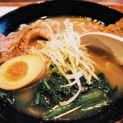 ブラックペッパーポークのインパクト大！