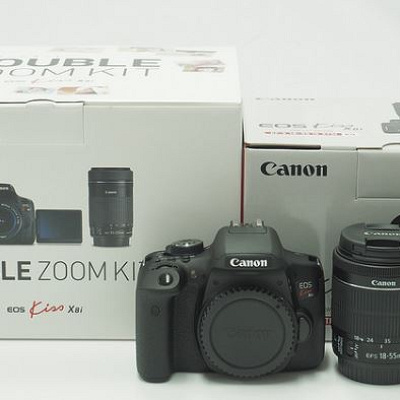 キヤノンEOS Kiss X8i ダブルズームキット