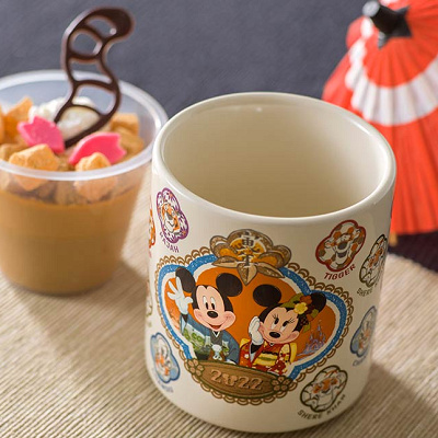 キャラメル＆ほうじ茶ムース、スーベニアカップ付き