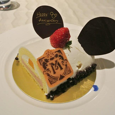 お祝いプランのケーキ