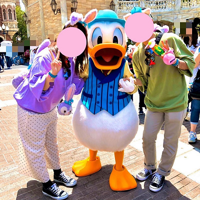 キャラクターカラー×カジュアルのコーデ