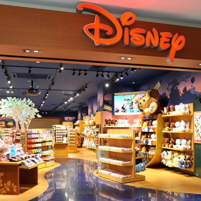 ディズニーストアのウェブサイトでチェック