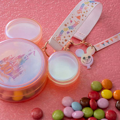 カラフルチョコレート、ミニスナックケース付き（ディズニー40周年スーベニアグッズ）