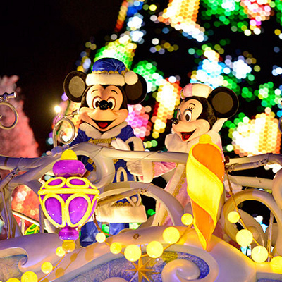 カラー・オブ・クリスマスのミッキーとミニー