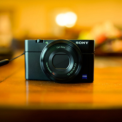 コンパクトデジタルカメラ　ソニーDSC-RX100