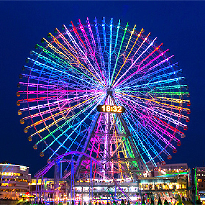 日が落ちるととても綺麗なコスモクロック２１