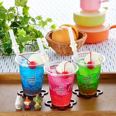 ムーミンスタンドのニョロニョロのたね入りクリームソーダ