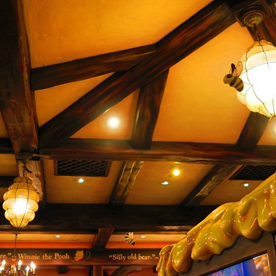 かわいいハチさんたちがお出迎え♡