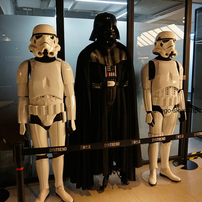 ダース・ベイダーとストームトゥルーパー