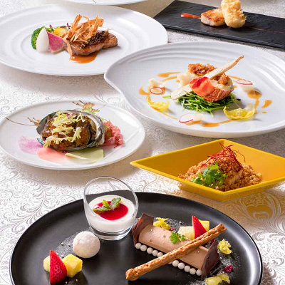 “ディズニー・クリスマス”スペシャルディナー エメラルド・ギフト