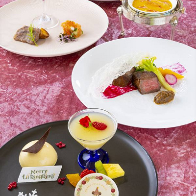 ディズニー・クリスマス　スペシャルディナー　エメラルドギフト