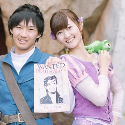 ディズニーカップル仮装③ラプンツェル＆ユージーンの仮装