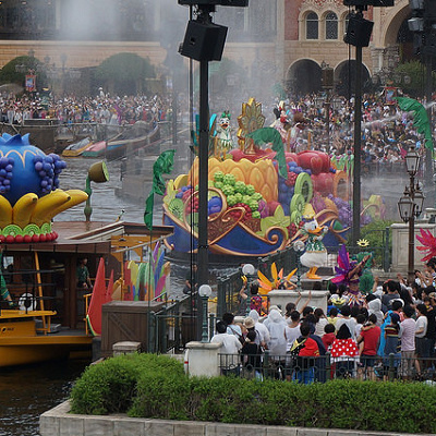 ショーで人混みができるディズニーシー