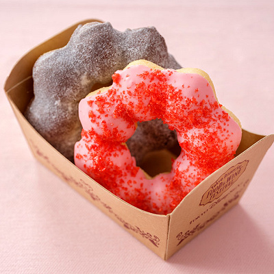 ドーナツ（ストロベリー、チョコ）