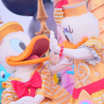 ショー・パレードを楽しもう！