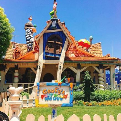 グーフィーのペイント＆プレイハウスの外観
