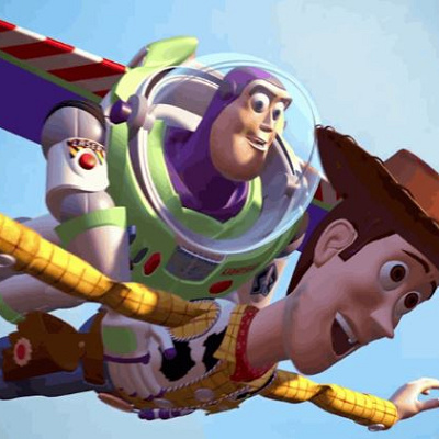 バズが飛んだ名シーン