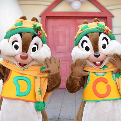 2017年クリスマスは、イニシャル入りのお洋服を着ている