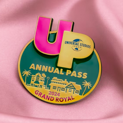 グランロイヤルオリジナルピンバッジ