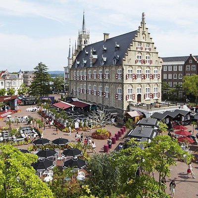 お得な「パッケージツアー」