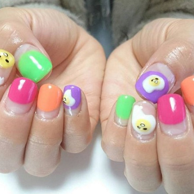 ネオンカラーがかわいいぐでたまネイル！