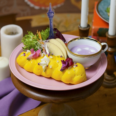 髪飾りのサンドウィッチプレート