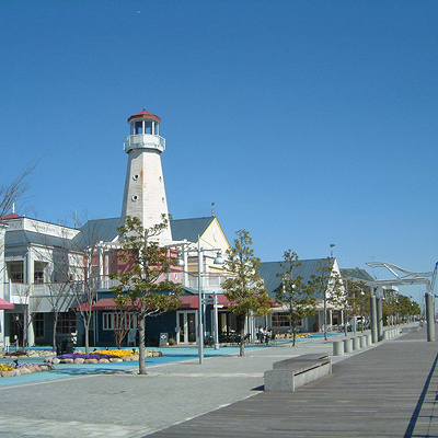 八景島には「三井アウトレットパーク横浜ベイサイド」も併設されています