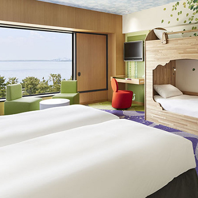 ヒルトン東京ベイの6人部屋「ファミリーハッピーマジックルーム」